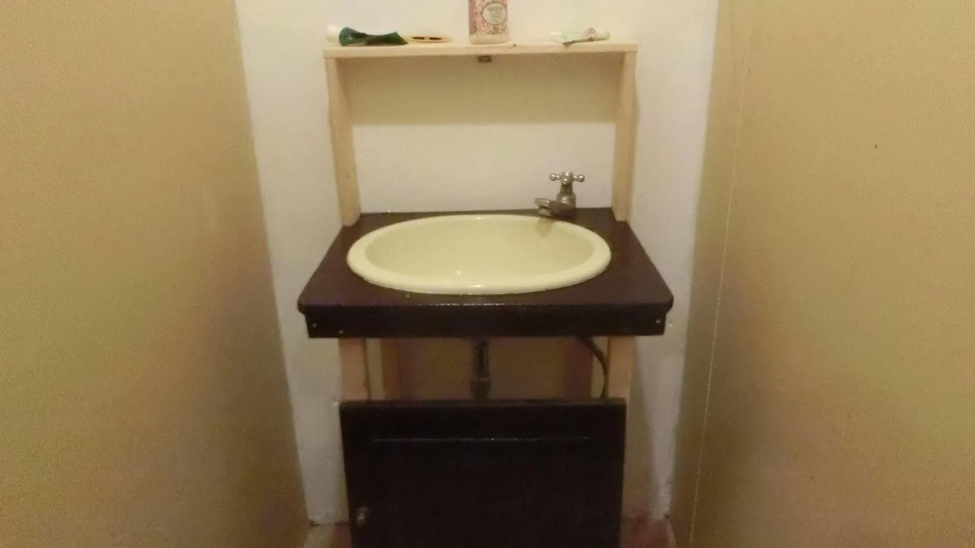 Gorkha Guest House Osaka Hostel